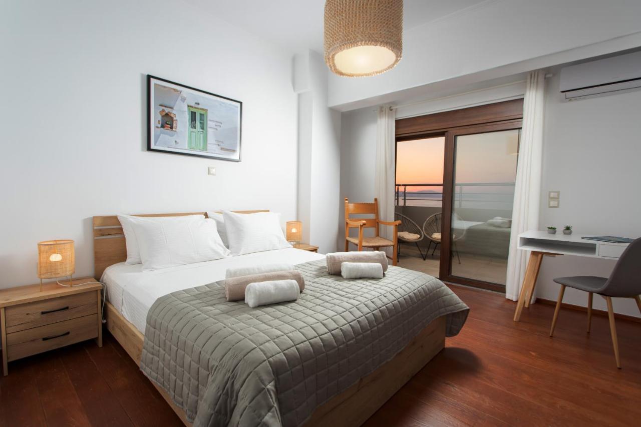 Overview Chania With Sea View And Amazing Sunset Exterior foto